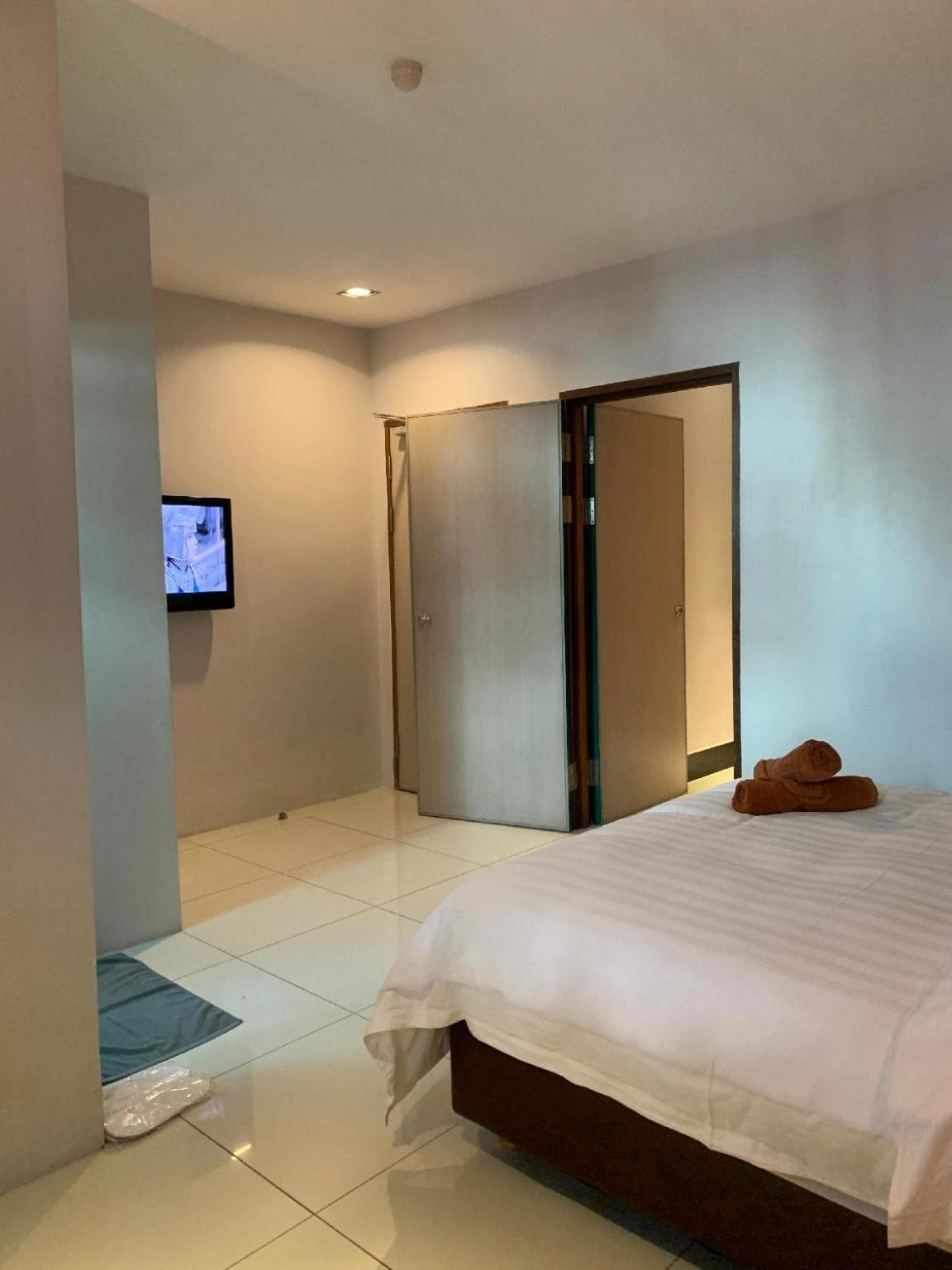 מירי The Room Hotel חדר תמונה